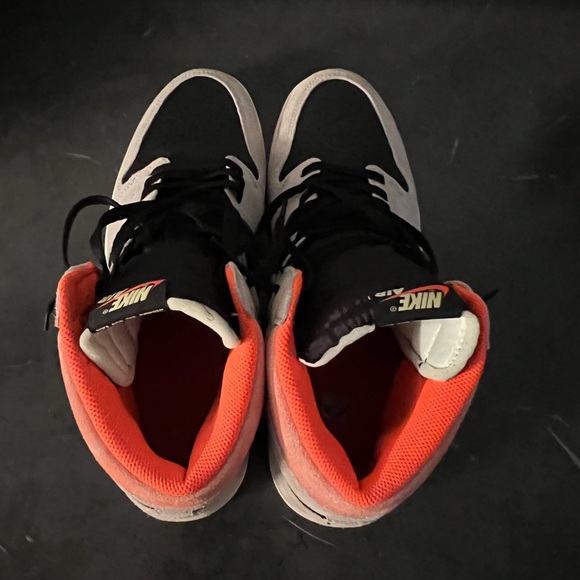 Jordan 1 Retro High “Neutral Grey Hyper Crimson” - Picture 8 of 8
